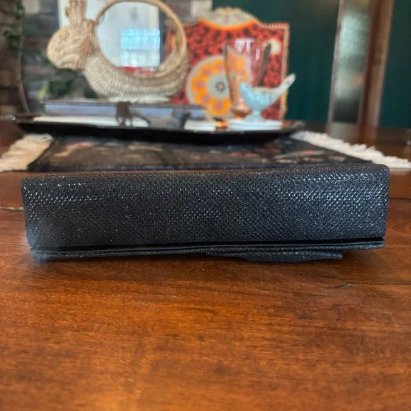 90s Elegant Black Bow Clutch Evening Bag - Picture 3 of 7
